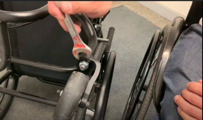 mantenimiento de una silla de ruedas