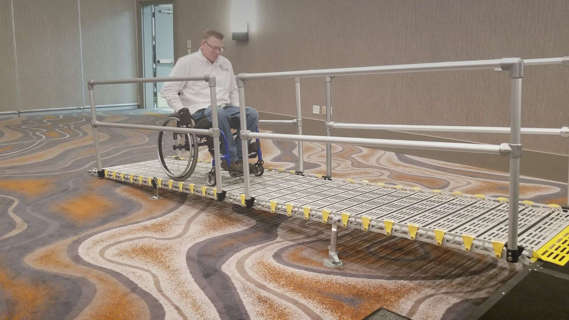 Rampas portátiles enrollables para edificios Roll a ramp