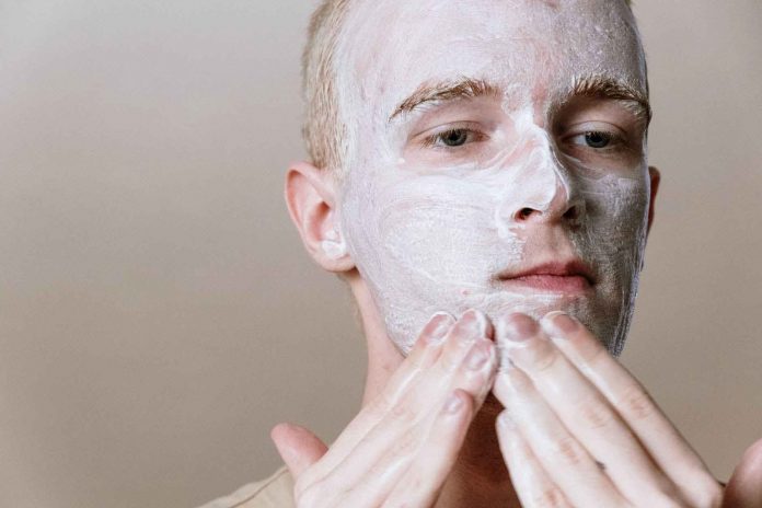 Los problemas más habituales de la piel masculina y cómo tratarlos