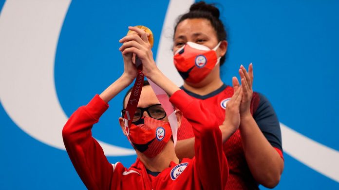 El nadador Alberto Abarza es medalla de oro en los Juegos Paralímpicos Tokio 2020