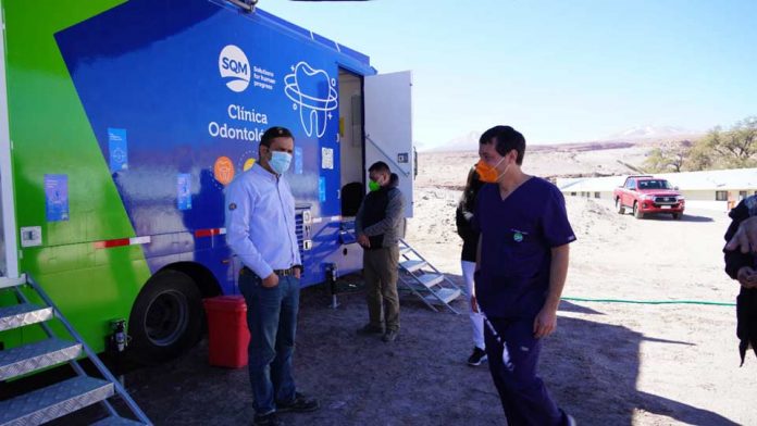 Clínica Dental Móvil: más de 800 atenciones han recibido los vecinos del Salar de Atacama