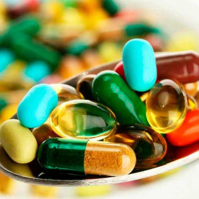 ¿Puede haber interacción entre medicamentos y suplementos?
