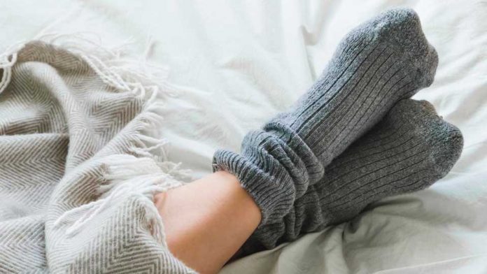 El dilema: ¿Es recomendable dormir con o sin calcetines?