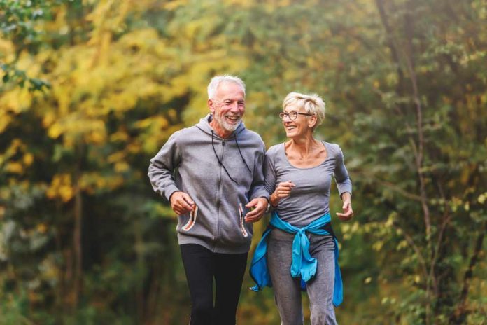 Los grandes beneficios que tiene la actividad física en adultos mayores 