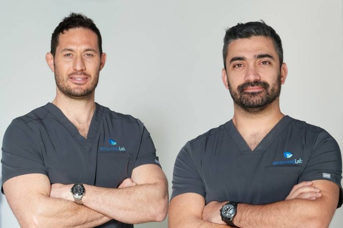 Startup chilena aterriza en EE.UU. con implantes cráneo-faciales que liberan fármacos