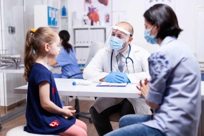 Pediatras hacen un llamado a la prevención frente al alza de enfermedades respiratorias infantiles