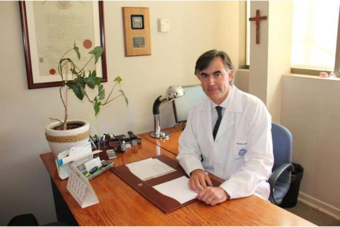 Bruno Nervi, oncólogo y presidente de Fundación Chilesincáncer: “Es el problema de salud más grande que tenemos hoy en el país, por lo que el llamado es a detectarlo a tiempo”