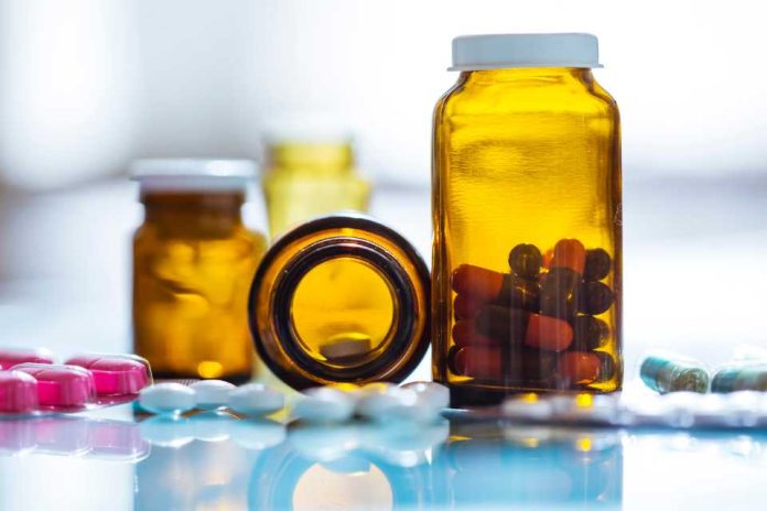 Laboratorios locales advierten riesgos por manufactura de medicamentos importados