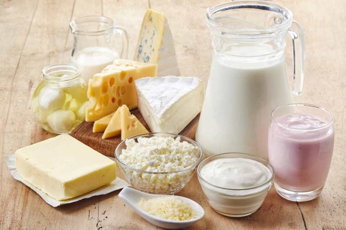 Consumo de leche en embarazadas chilenas sería inferior a recomendación nutricional